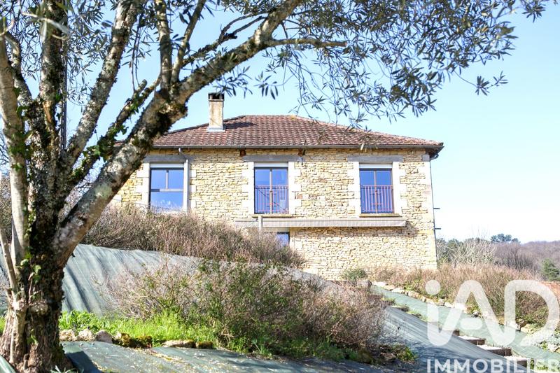 Maison - 332 m² - 12 pièces