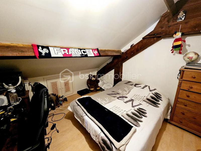 Maison traditionnelle - 125 m² - 5 pièces