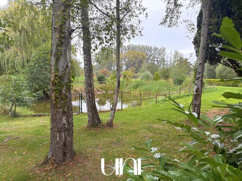 Maison de maîtres - 260 m² - 8 pièces