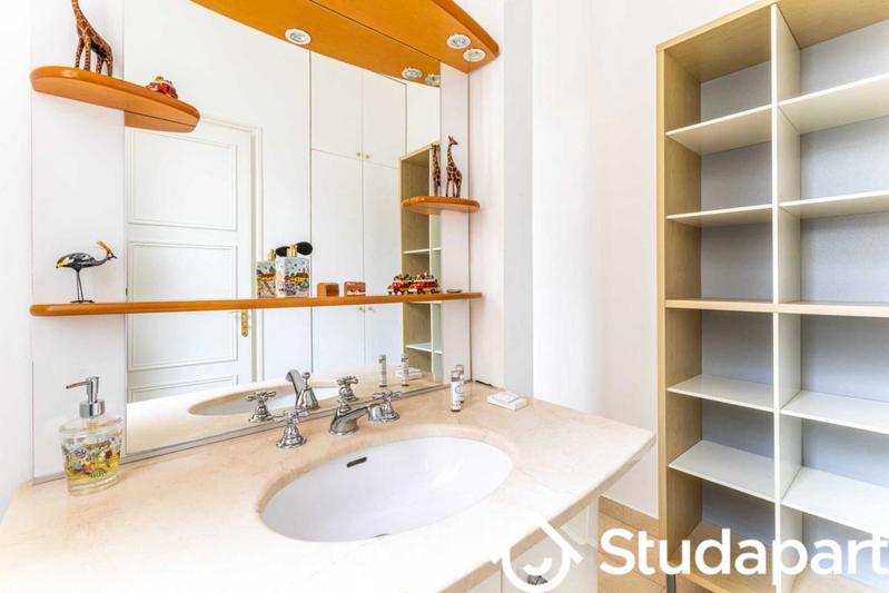 Appartement - 212 m² - 5 pièces