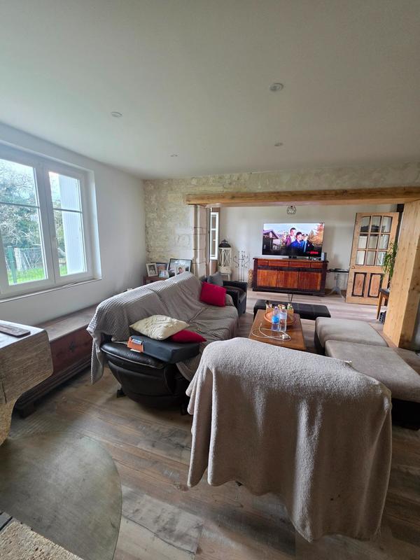 Maison - 99 m² - 5 pièces