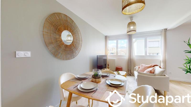 Chambre - 10 m² - 1 pièce