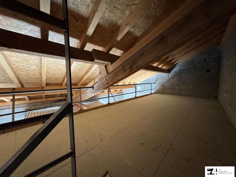 Parking / Garage - 39 m²