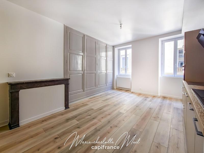 Appartement - 65 m² - 3 pièces