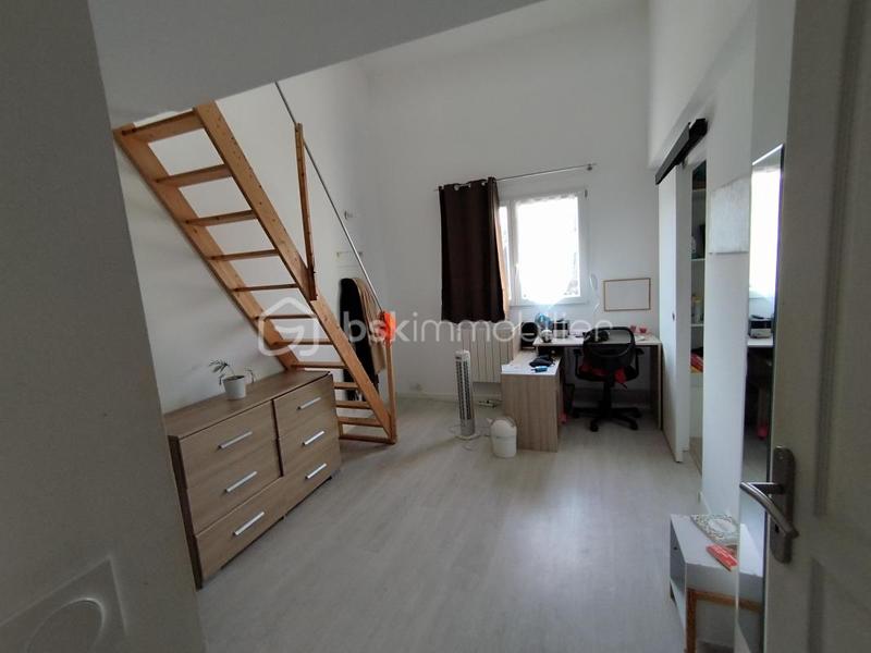 Maison - 305 m² - 10 pièces