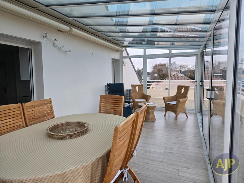 Appartement - 84 m² - 4 pièces