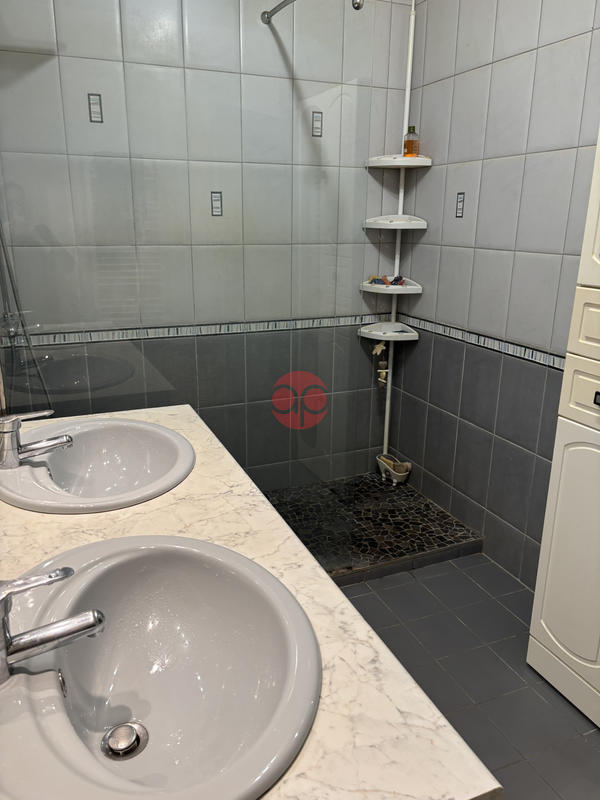 Maison - 123 m² - 6 pièces