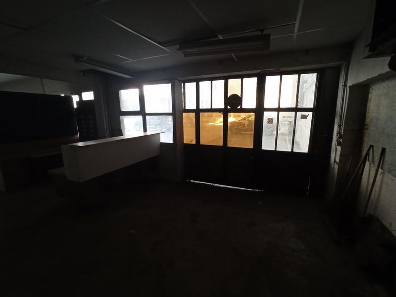 Local commercial - 615 m²