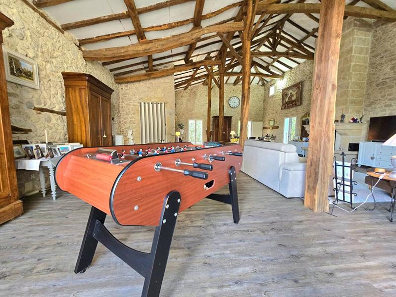 Maison - 312 m² - 7 pièces