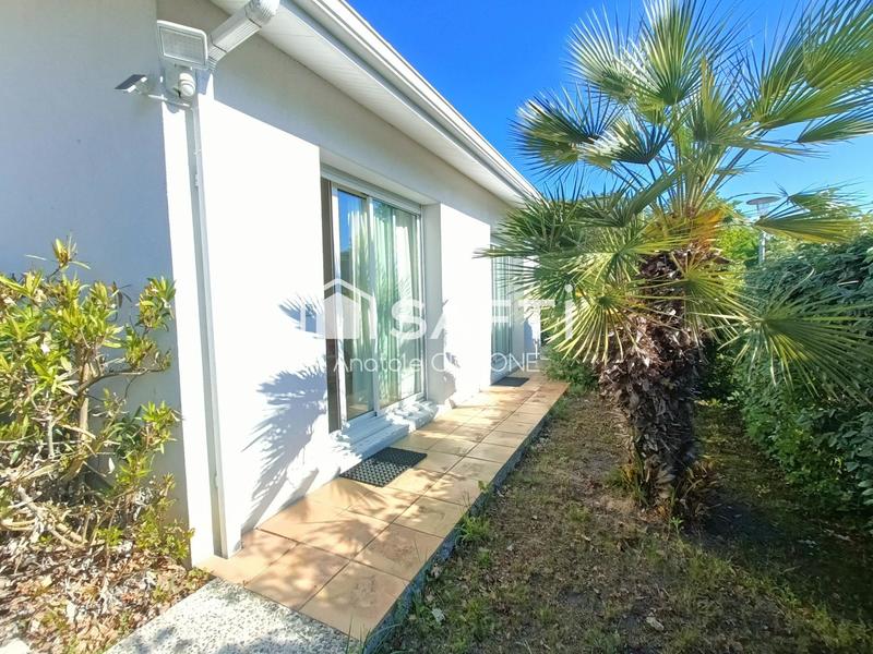 Maison - 213 m² - 7 pièces