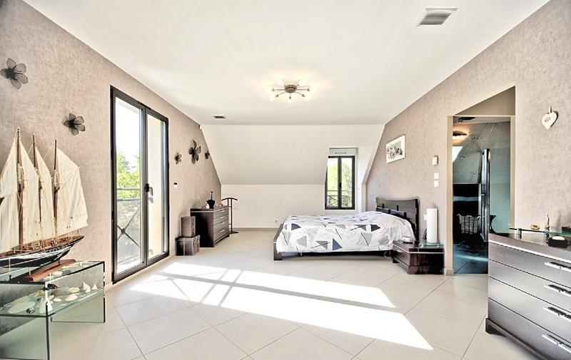 Maison - 281 m² - 8 pièces