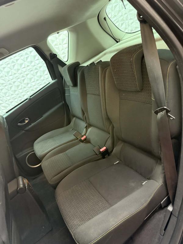Renault Scénic III 1.9 DCi 131 Cv