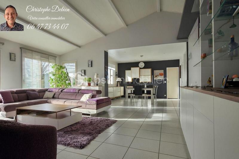 Maison traditionnelle - 148 m² - 7 pièces