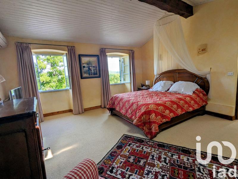 Maison - 163 m² - 5 pièces