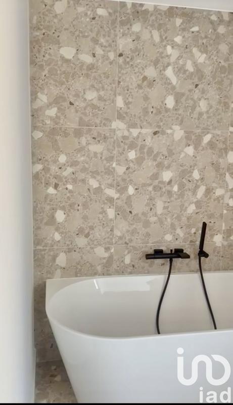 Maison de maîtres - 251 m² - 7 pièces