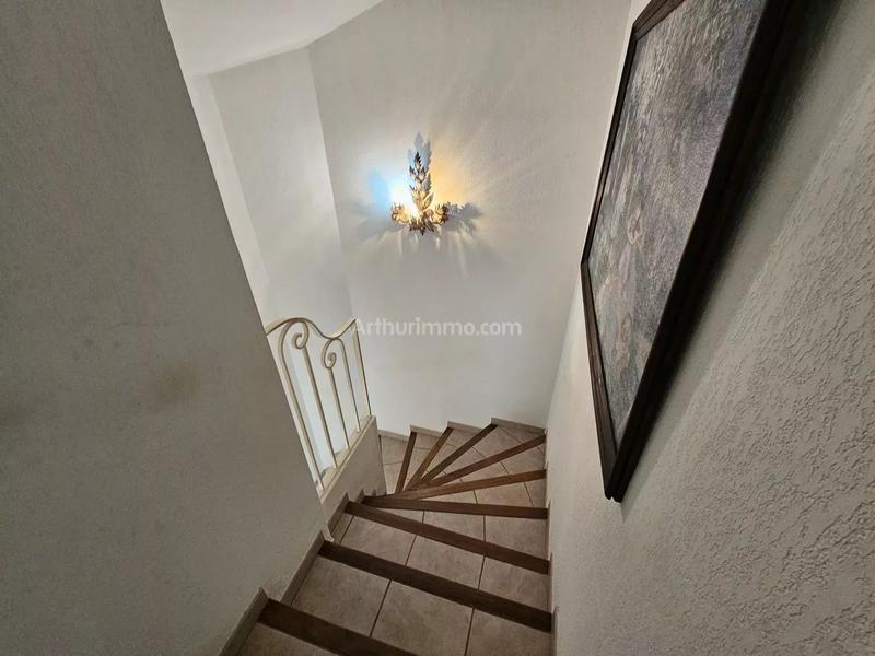 Appartement - 89 m² - 3 pièces