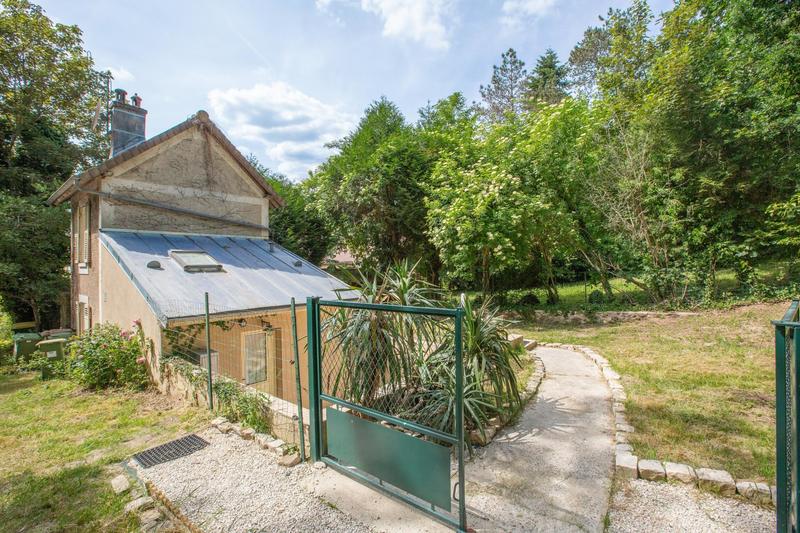 Maison - 93 m² - 5 pièces