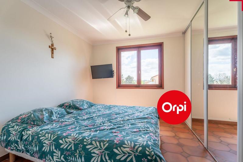 Maison - 250 m² - 6 pièces