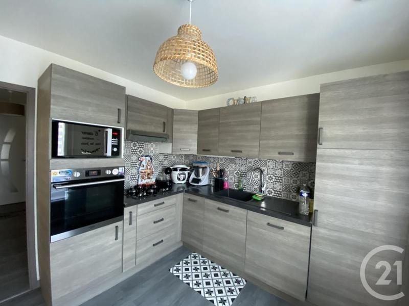 Pavillon - 85 m² - 6 pièces