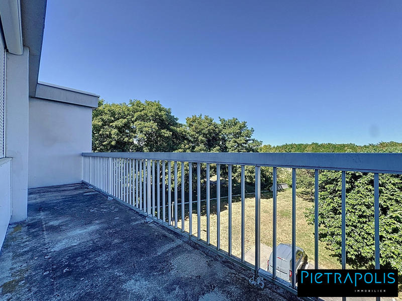 Appartement - 80 m² - 3 pièces