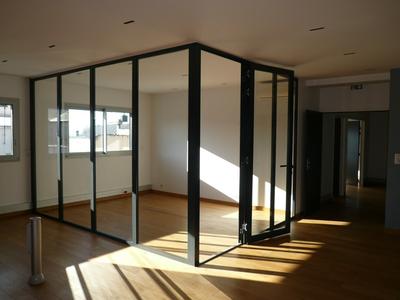 Bureau - 93 m² - 4 pièces