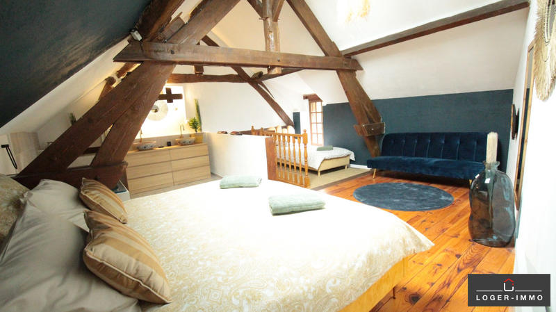 Maison - 302 m² - 9 pièces