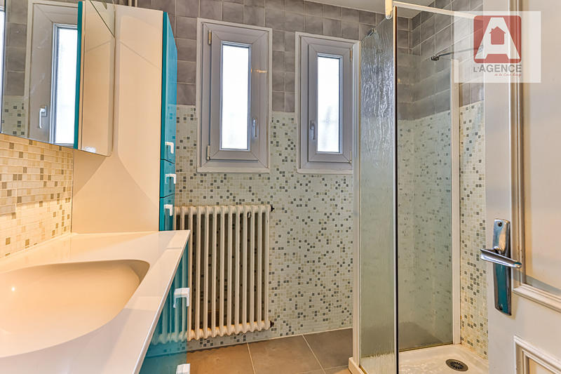 Maison - 127 m² - 6 pièces