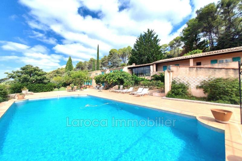 Villa - 260 m² - 7 pièces