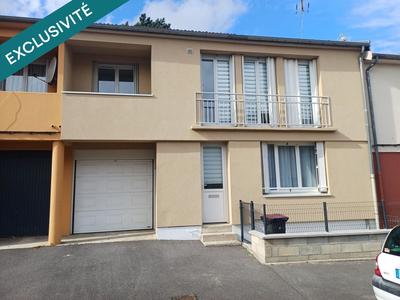 Maison - 90 m² - 5 pièces