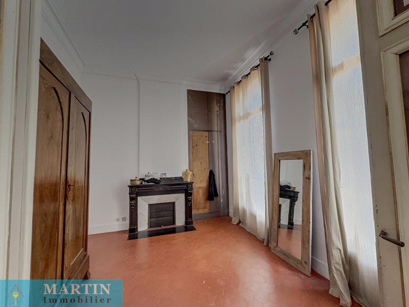 Maison - 250 m² - 9 pièces
