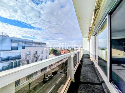 Appartement - 92 m² - 4 pièces