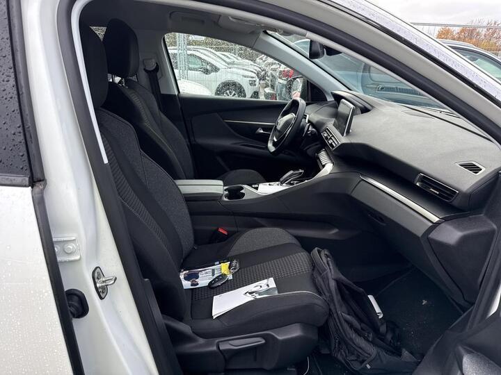 Peugeot 3008 (2) 1.2 Puretech 130 s&amp;S Active Business