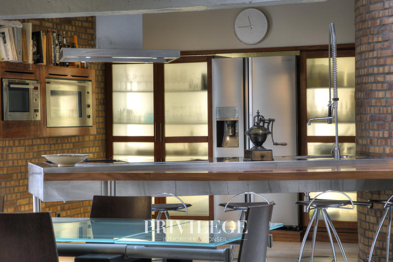 Appartement - 160 m² - 4 pièces