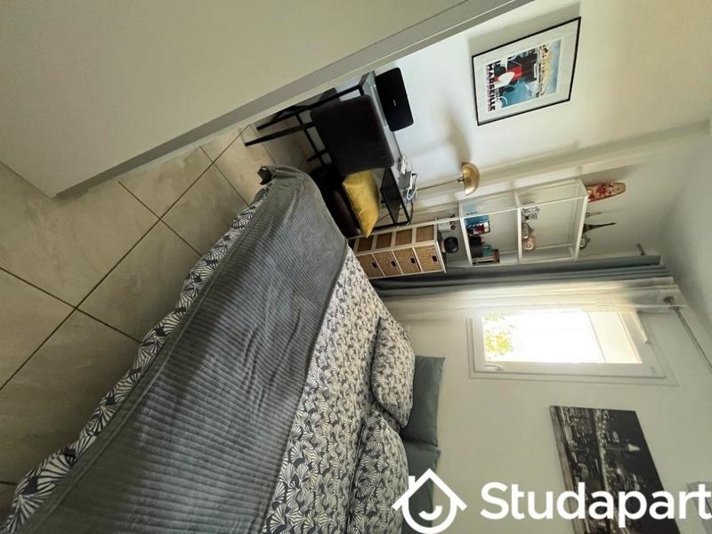 Chambre - 16 m² - 1 pièce