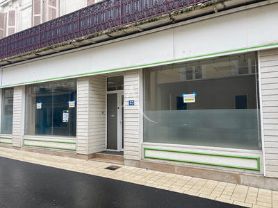 Local commercial - 98 m² - 5 pièces