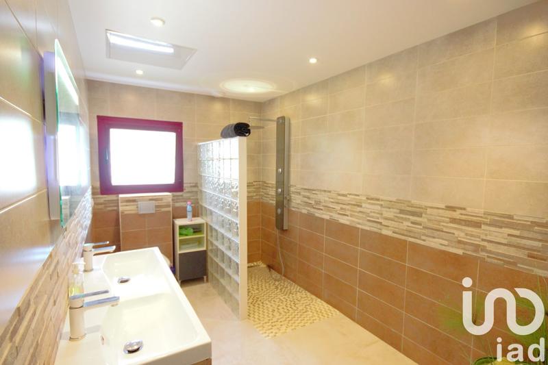 Maison - 155 m² - 7 pièces