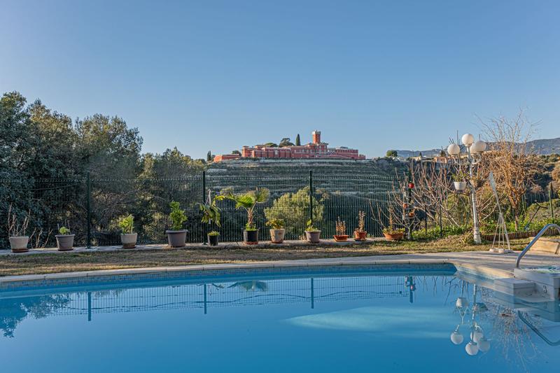 Maison - 141 m² - 5 pièces