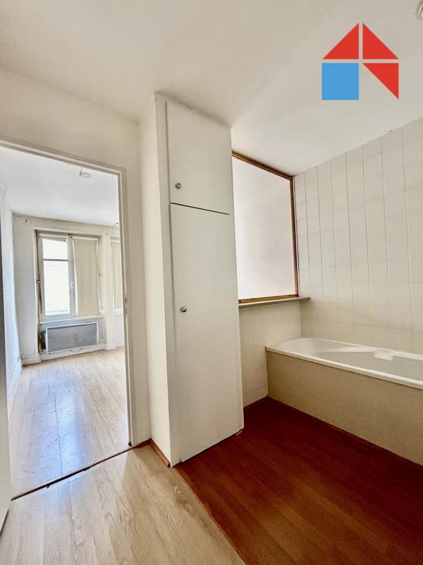 Immeuble - 120 m² - 6 pièces