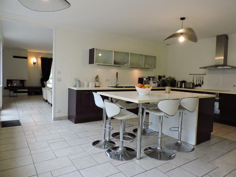 Maison - 329 m² - 12 pièces