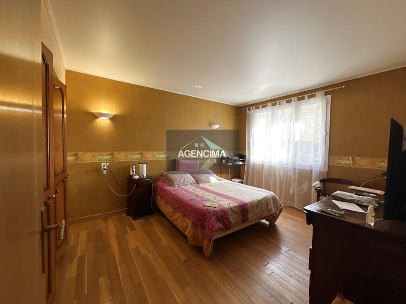 Maison - 114 m² - 5 pièces