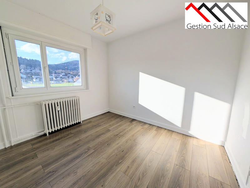 Appartement - 80 m² - 5 pièces