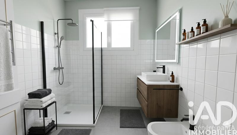 Maison - 95 m² - 5 pièces