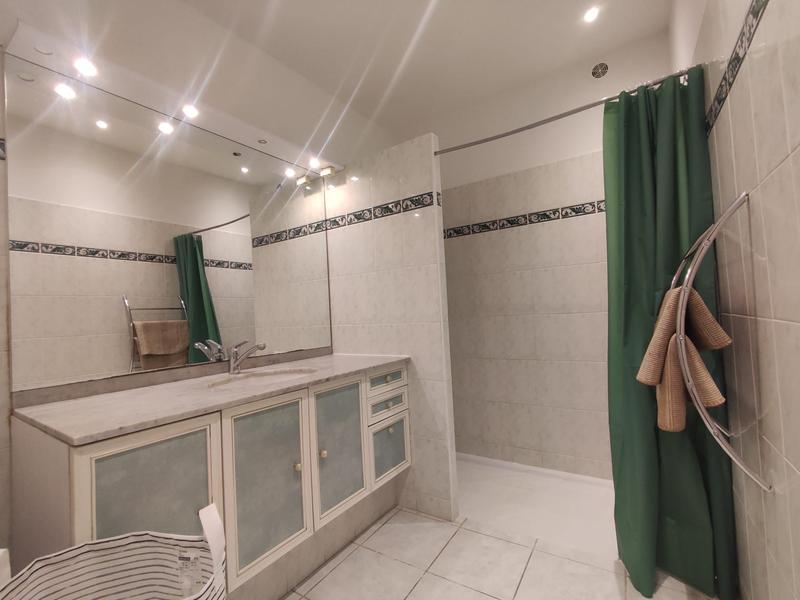 Maison - 165 m² - 6 pièces