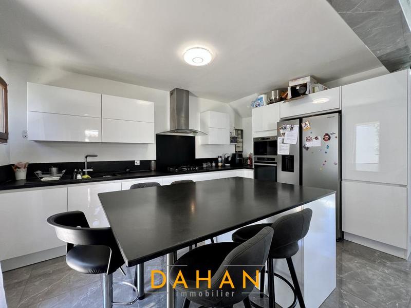 Villa - 125 m² - 5 pièces