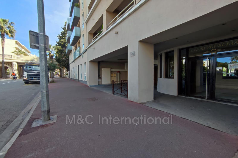 Parking / Garage - 12 m²