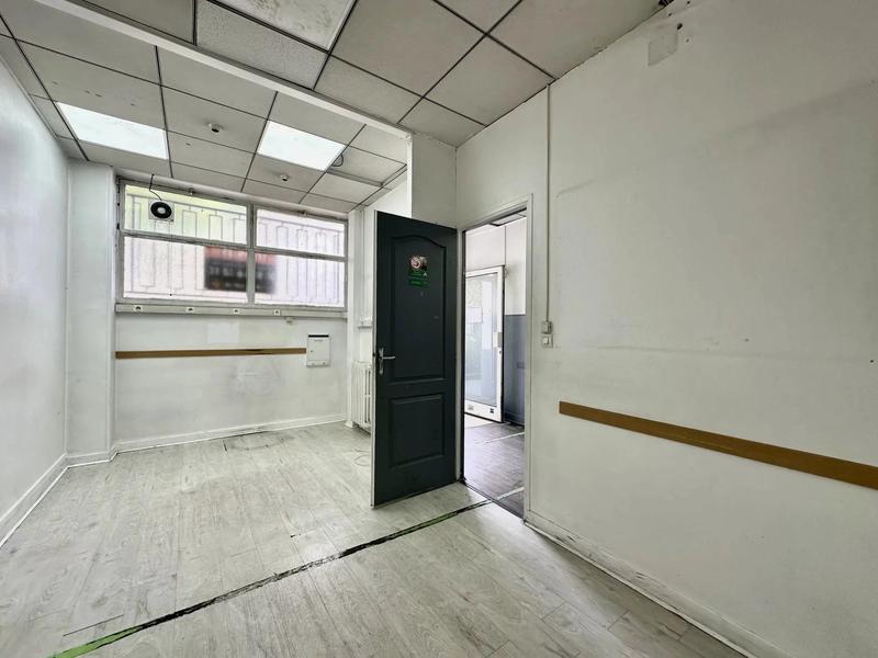 Bureau - 133 m² - 6 pièces