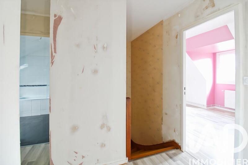 Maison - 103 m² - 5 pièces