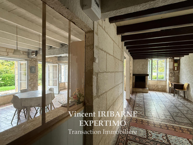 Propriété - 245 m² - 8 pièces