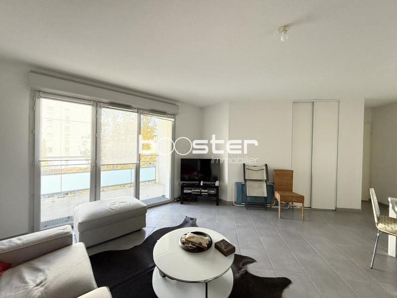 Appartement ancien - 63 m² - 3 pièces