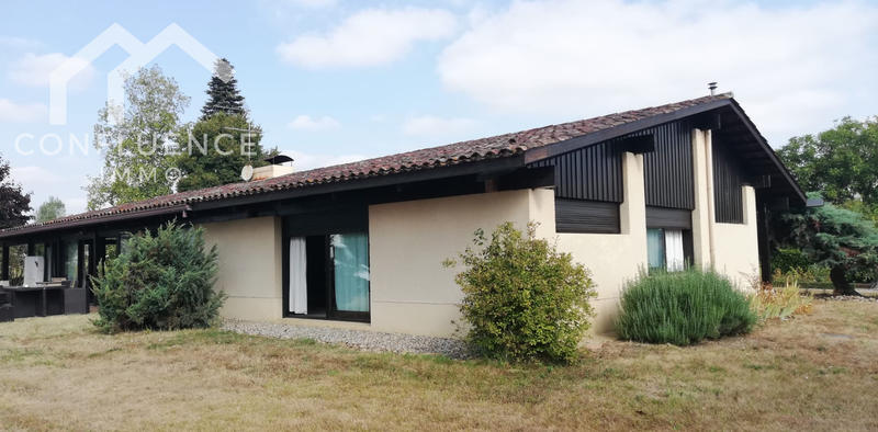 Maison - 200 m² - 7 pièces